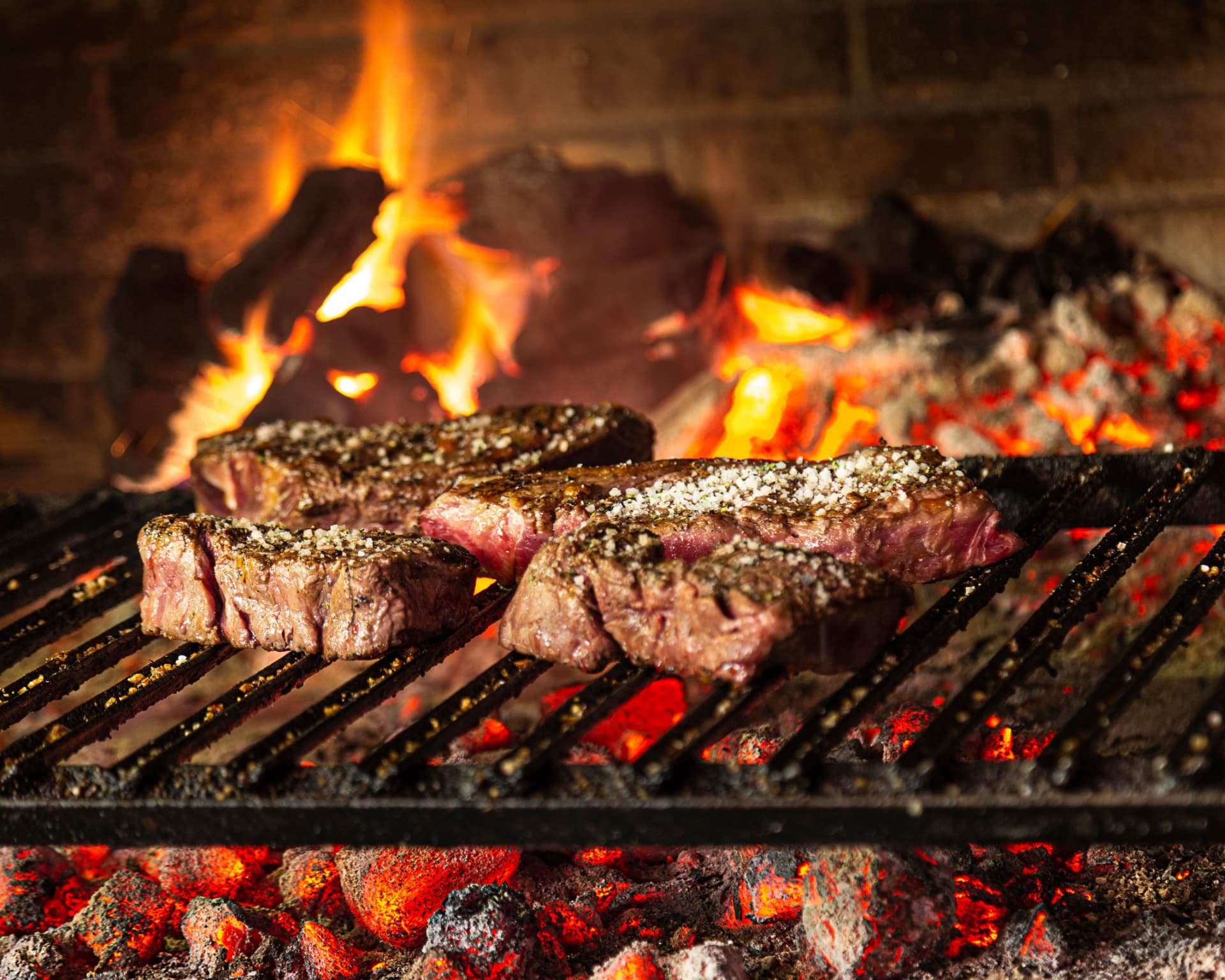 Cortes nobres na brasa servidos na Clara Grill em Ananindeua/PA